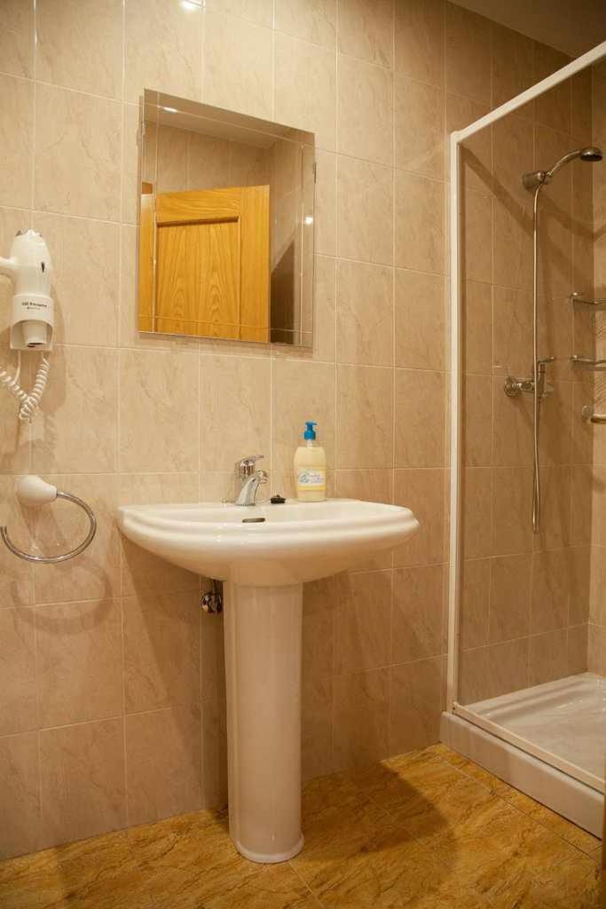 Cumbres De Los Picos Apartamento Los Abedules Poo  エクステリア 写真